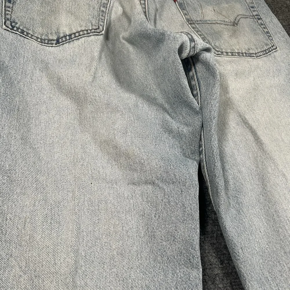 VTG MADE IN USA Levis 569 Jeans Mens 33x30 Blue Loose Straight Light Wash Y2K